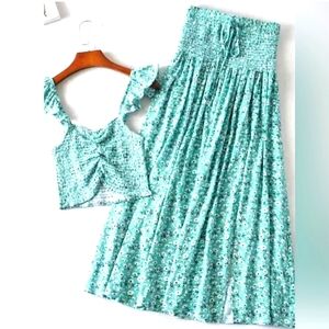 03. NEW Women’s 2 Piece Boho Floral Set NWOT by Miss Sparkling
